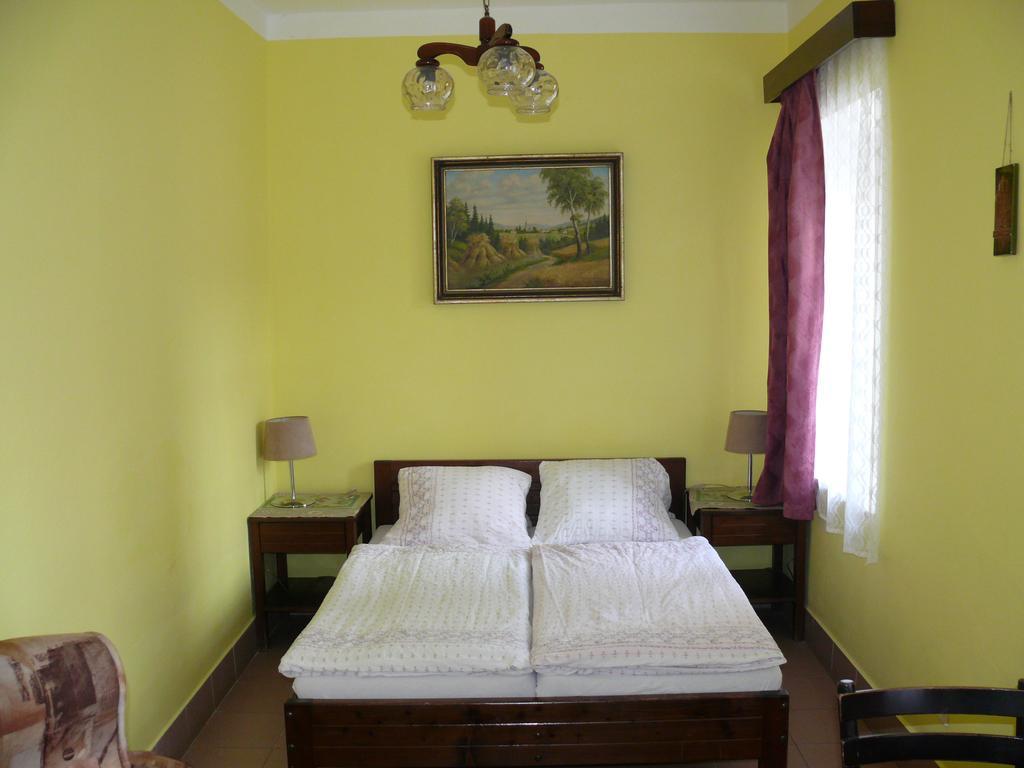 Pension A Restaurace Rudolec Hotell Český Rudolec Exteriör bild