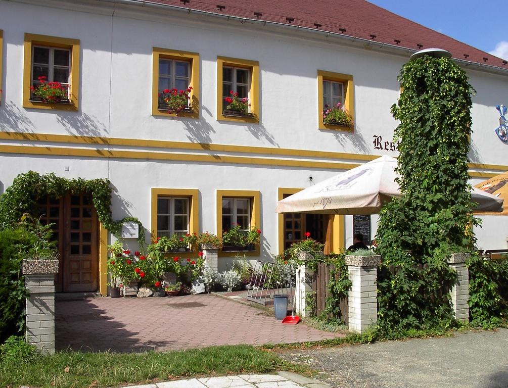 Pension A Restaurace Rudolec Hotell Český Rudolec Exteriör bild